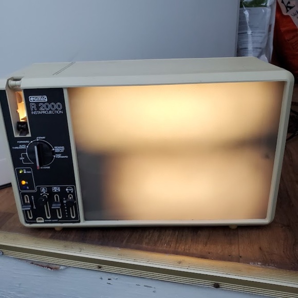 Eumig R 2000 Instaprojector Super 8 8mm film projector and screen - Picture 1 of 16
